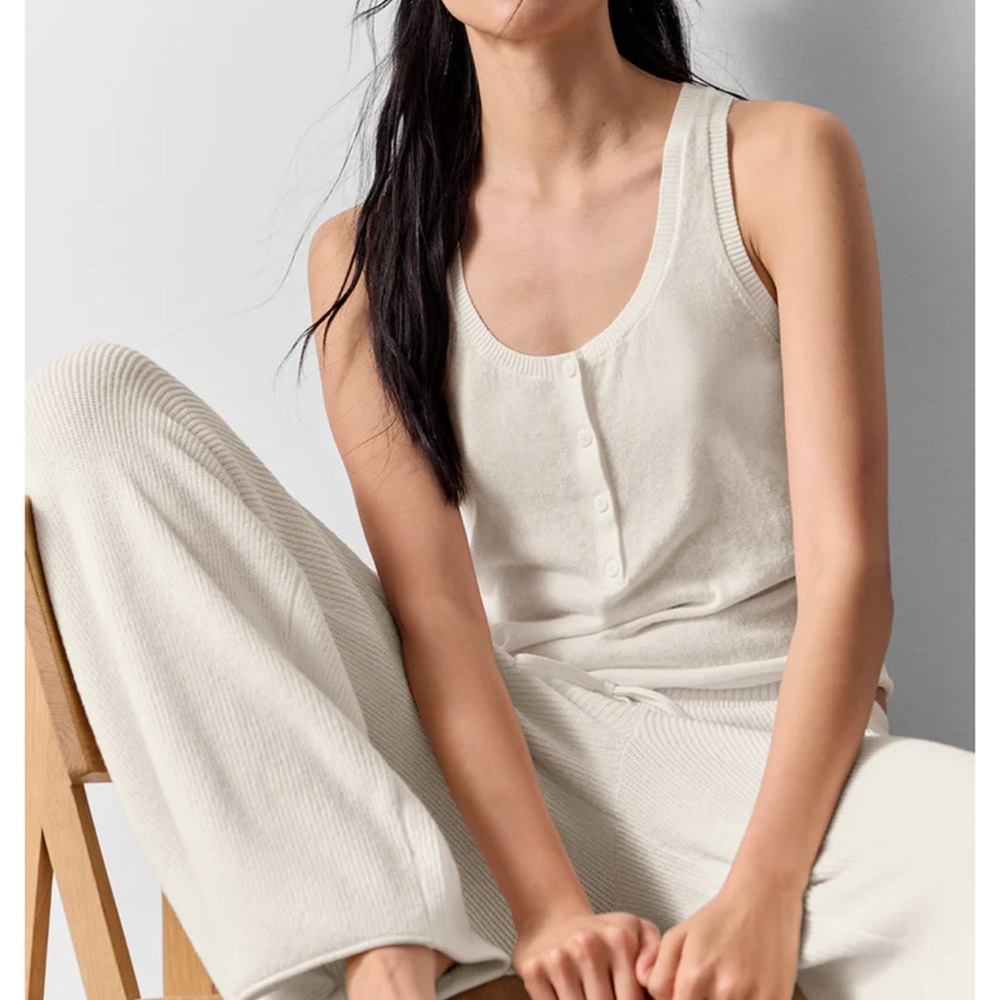 ALO Yoga Beige Ribbed Tank and Lounge Set